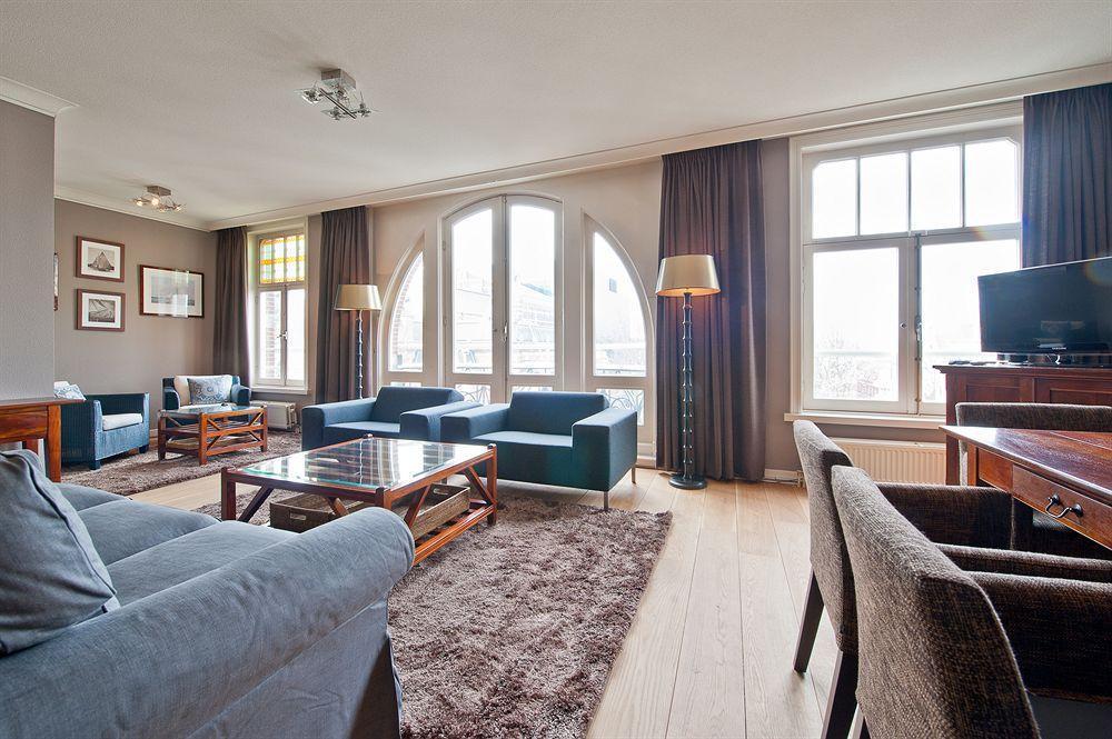 Leidseplein Hostal