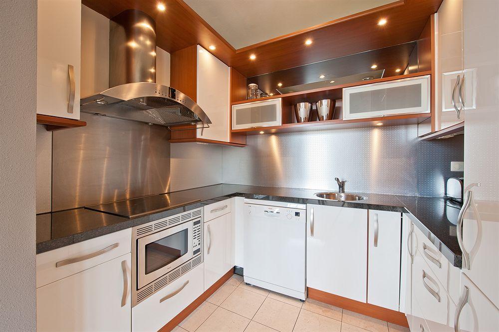Leidseplein Hostal *